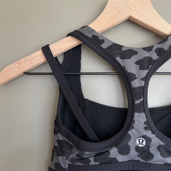 Lululemon Splendour Bra Black Grey Cheetah Print Sz 2 Strappy Back Gym Athletic‎ - Picture 11 of 16